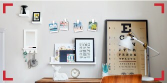 Ideas para colgar fotos en la pared con ganchos adhesivos Command, sin herramientas.